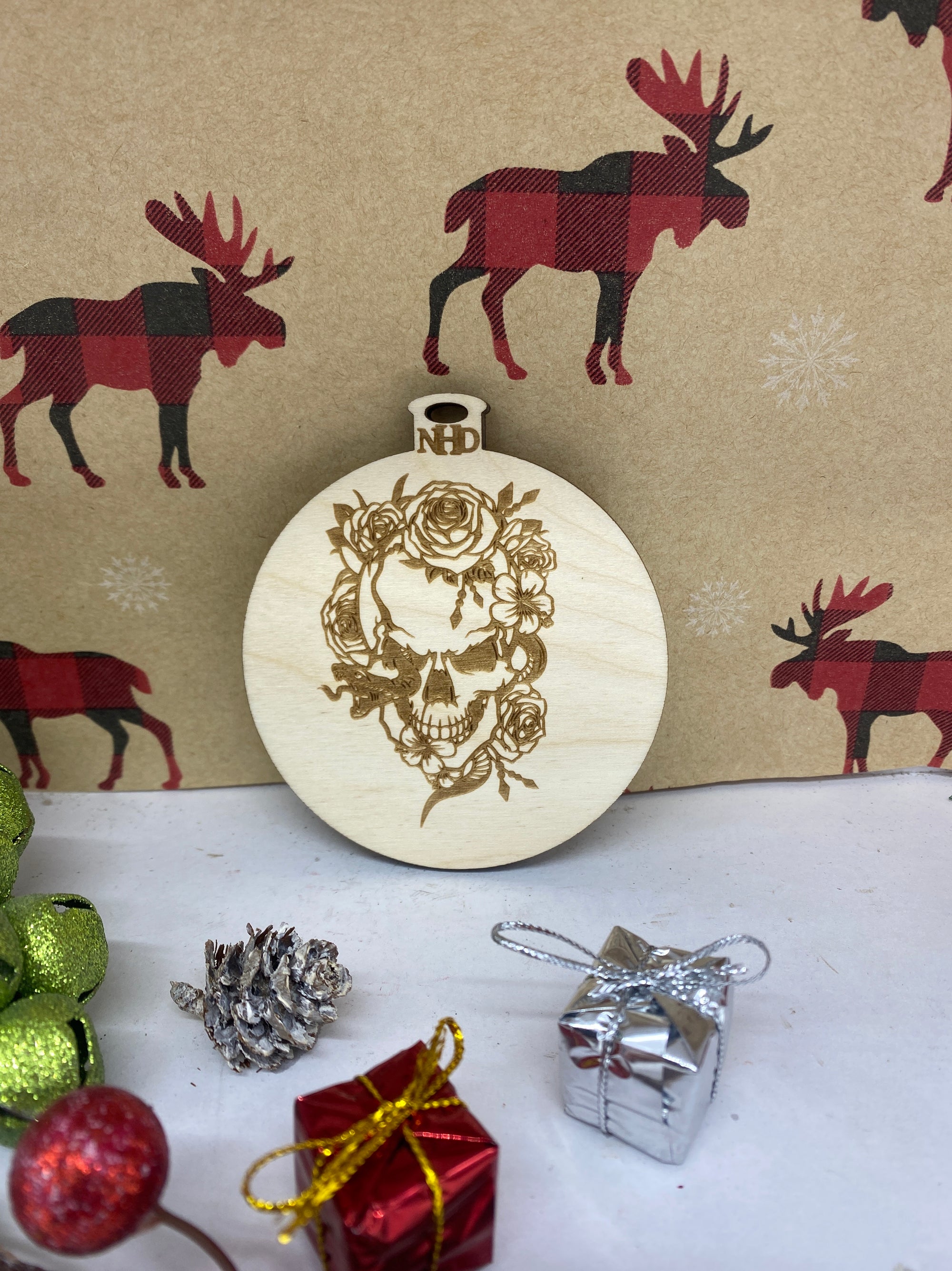 Skull Head with Snake and Roses Ornament