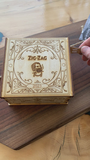 zig zag box with wood turning key