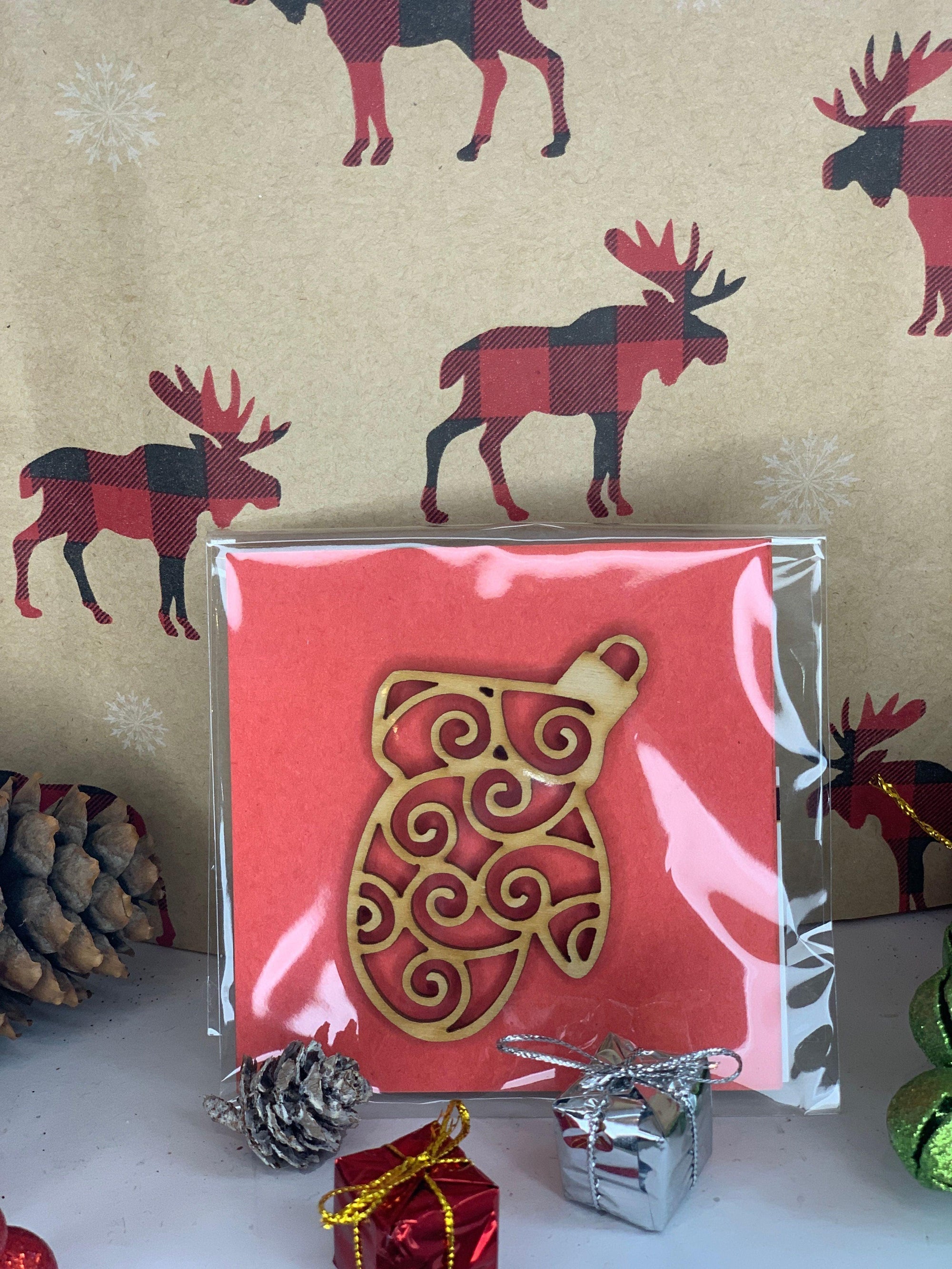 Fancy Mitten Ornament - Northern Heart Designs
