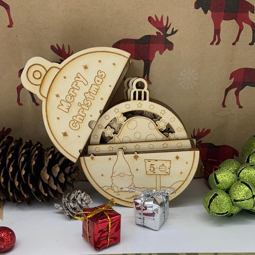 Gnome Ornament set (5pcs + case) - Northern Heart Designs