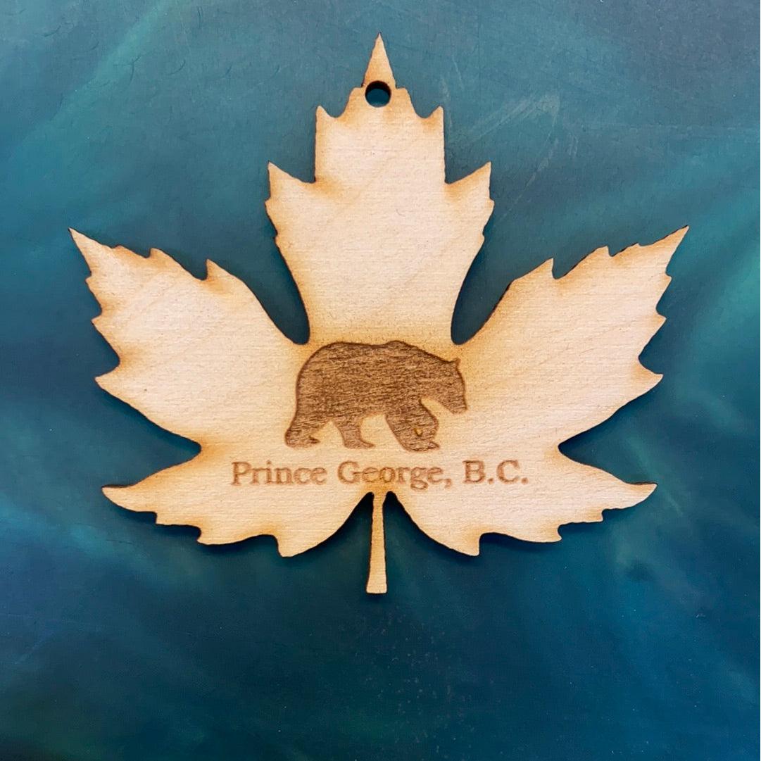 Pg ornament w/bear - Northern Heart Designs