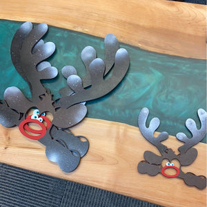 Snowy reindeer - Northern Heart Designs